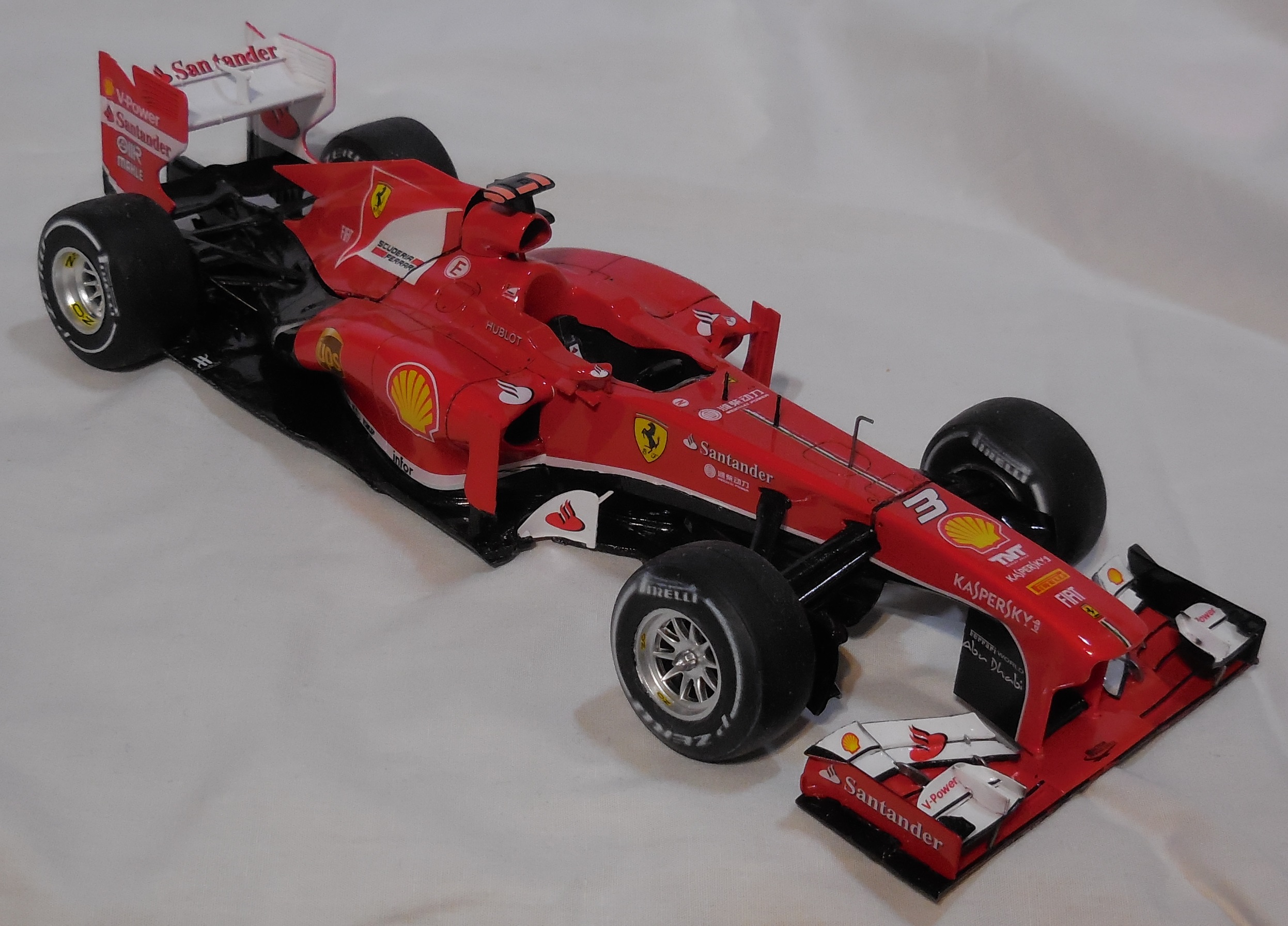 フジミ 1/20 Ferrari F138 ギャラリー - JUNRO PACK