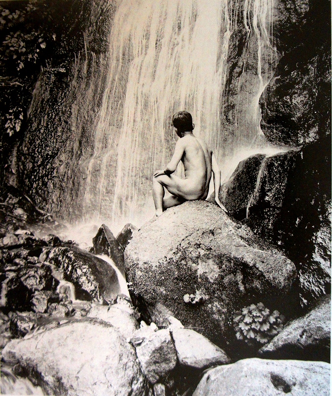 「佐渡万華鏡」 211　昭和初期 リアリズム写真思考に移る。真更川の大ザレ滝