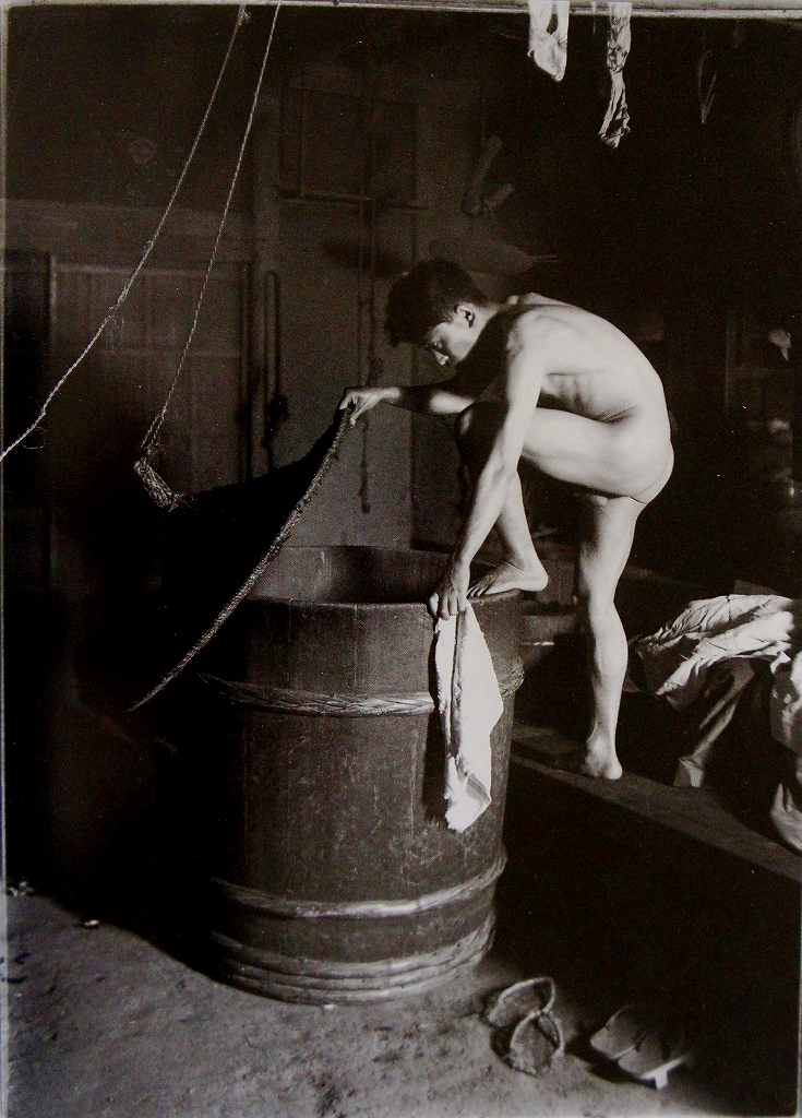 「佐渡万華鏡」 210　昭和4年　入浴のボーズをする近藤福雄の自写像
