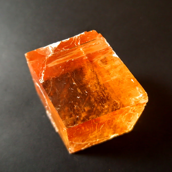 オプティカル・カルサイト オレンジ 94g 原石 - 天然石 