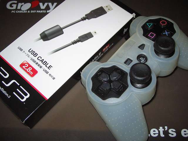PS3 付属 PS3 コントローラー（デュアルショック 3 DUALSHOCK 3 CECHZC2J-A1） とソニー純正 USB ケーブル （CECH-ZUC1）