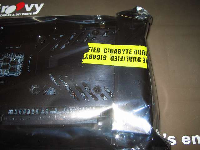 GIGABYTE GV-N970G1 GAMING-4GD ビデオカード静電防止袋開封